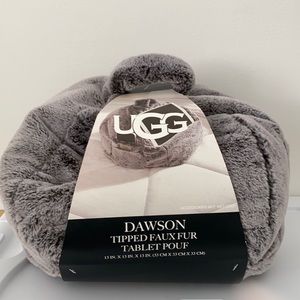 Ugg tablet pouf